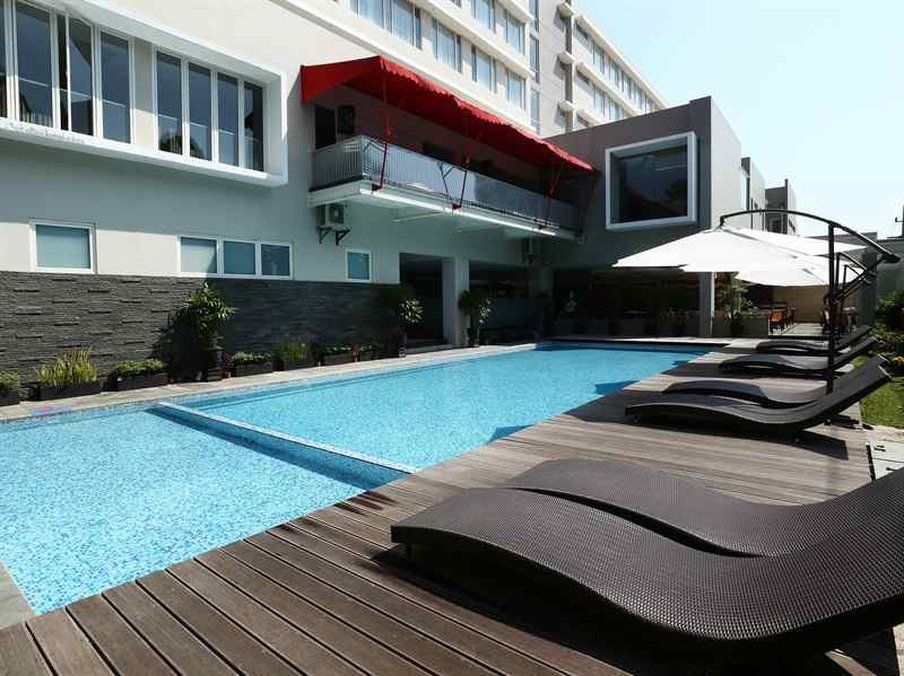 Grand Cakra Hotel Маланг Екстериор снимка