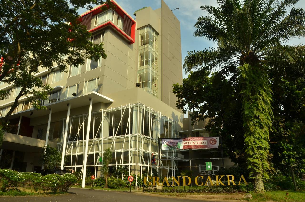 Grand Cakra Hotel Маланг Екстериор снимка